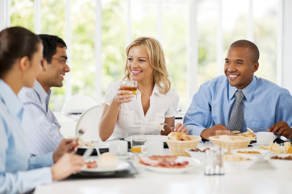 7 Traps to Avoid When Dining Out